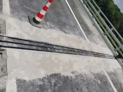 花山伸缩缝更换后浇筑材料快速结构修补料速砼的产品特点及施工流程​